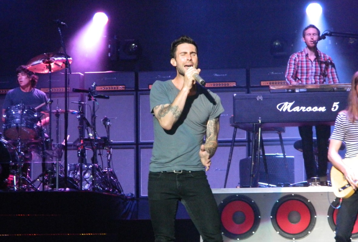 maroon 5 (14)