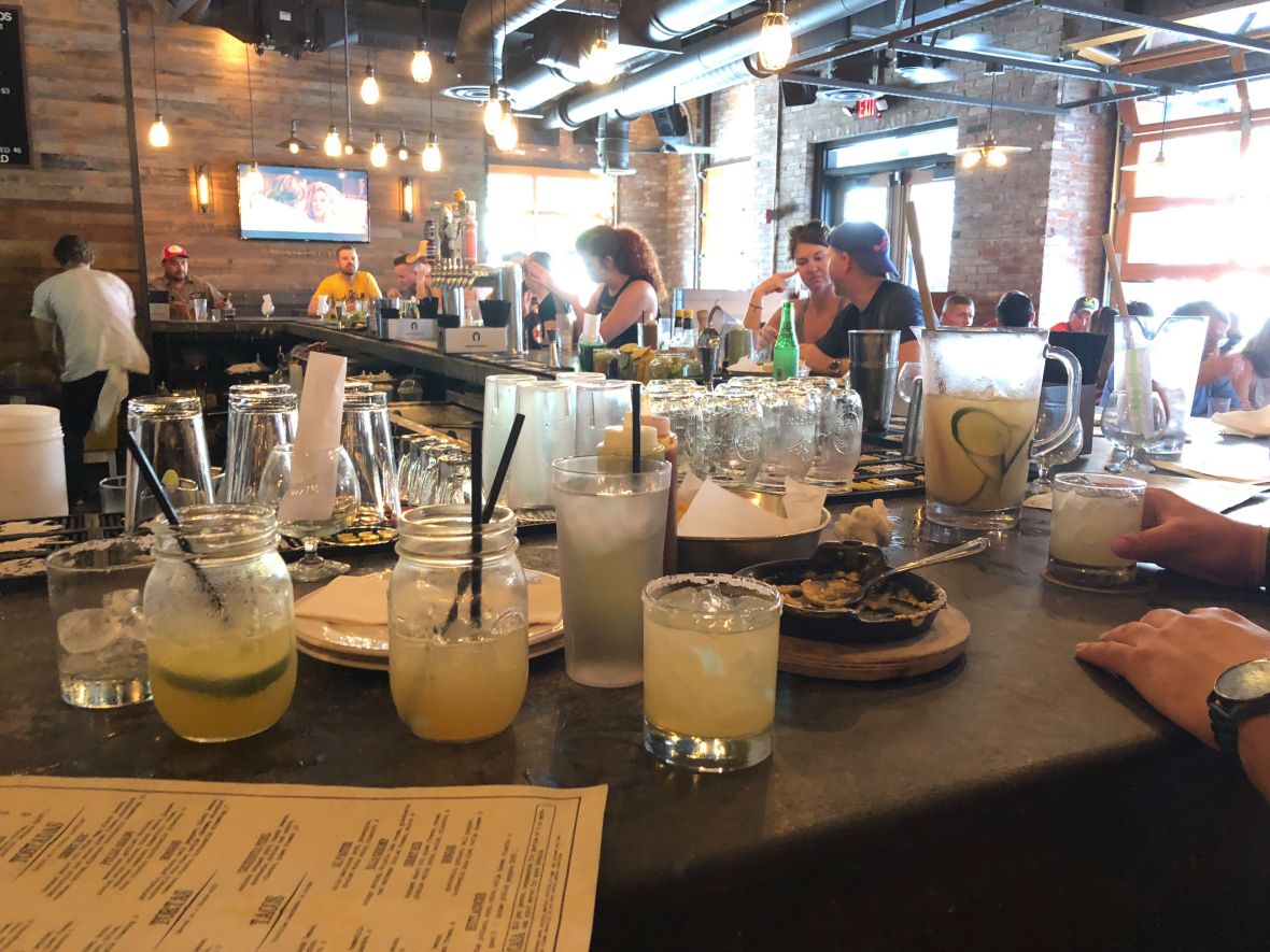 36560201_10216744705792851_138414791516487680_n